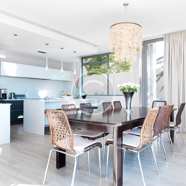 Designer 2-Bedroom Flat